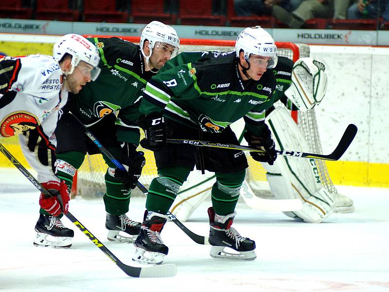 Hokejisté karlovarské Energie (v zeleném) hostili Jestřáby z Prostějova.