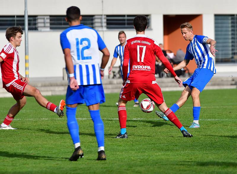 Ostrov si došel v Chodově pro výhru 5:1.