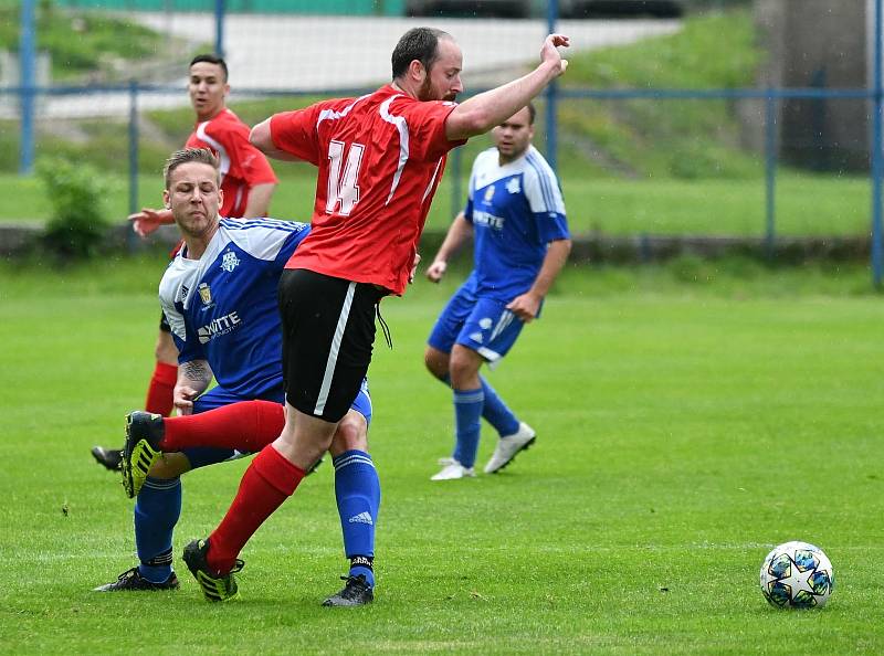 Oficiálně prvním kolem odstartoval o víkendu fotbalový Covid Cup 2021.