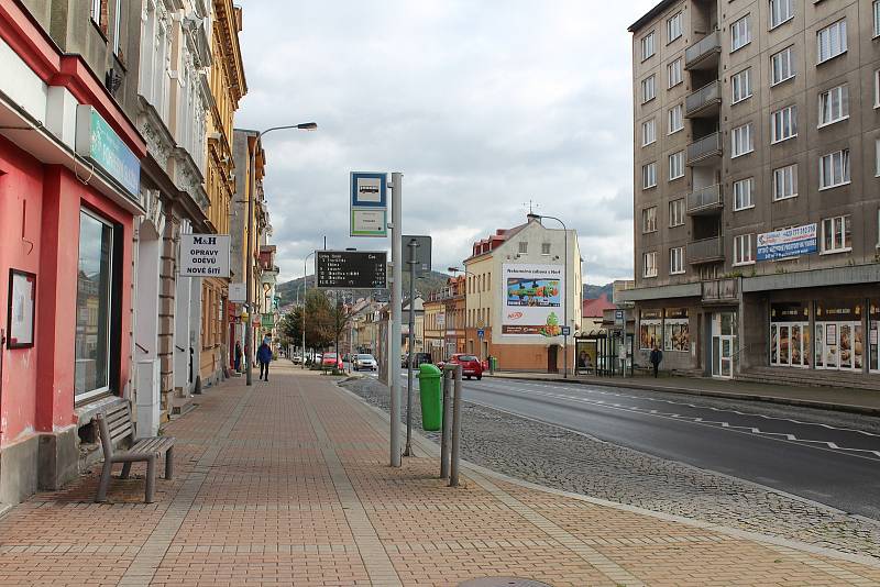 Tabulku míst, kde se necítí lidi bezpečně, vede už několik let Sokolovská ulice.