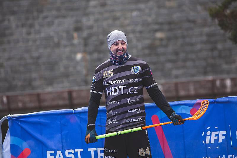 Winter street floorball.