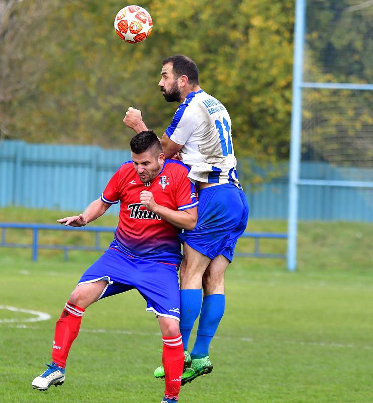 Důležité vítězství si připsala před svými fanoušky karlovarská Lokomotiva, která v derby porazila Novou Roli vysoko 6:2.