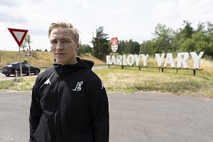 Útočník Iikka Kangasniemi dorazil o víkendu do Karlových Varů a v pondělí vyjel s hokejisty Energie poprvé na led.