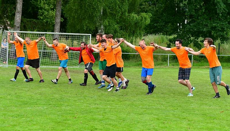 Rabbit Cup v malé kopané ovládl v Hroznětíně výběr Tiki-Taka.