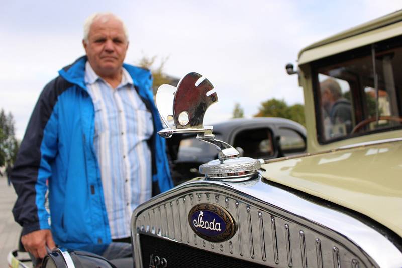 Historia Motor Club Františkovy Lázně pořádal v sobotu 1. září už 8. ročník Veteran Rallye Františkovy Lázně.