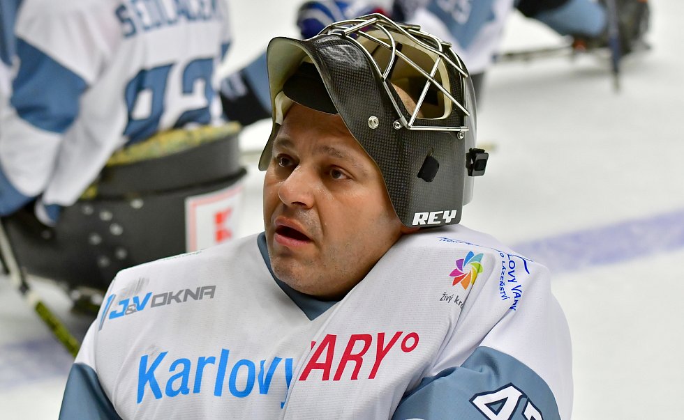 Fotogalerie: Karlovy Vary Para Ice Hockey Tournament v lázních - Chebský  deník