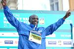Vítěz karlovarského půlmaratonu Keňan Abraham Akopesha