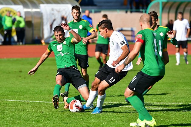 Sokolov urval cenný bod v souboji s rezervou 1. FK Příbram, se kterou remizoval 2:2, a dosáhl na desátý bod v ČFL.