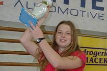 Historicky první nejdeckou vítězkou THUN Cupu se stala devatenáctiletá Marcela Nesvedová.