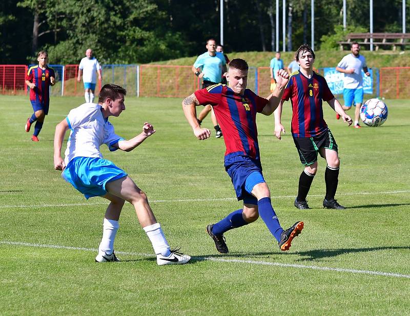 První místo si připsala na novorolském letním turnaji hroznětínská Olympie, která dosáhla v přípravě na zlatý turnajový hattrick.