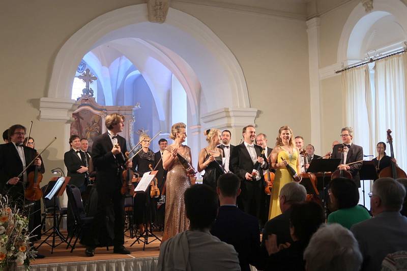 Karlovarský symfonický orchestr koncertoval v klášteru Machern v Bernkastel-Kues.