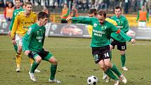 Sokolov se střetl s Bohemians na svém hřišti v rámci II. ligy v roce 2009, kdy prohrál 1:2. Na utkání si našlo cestu 2860 diváků.