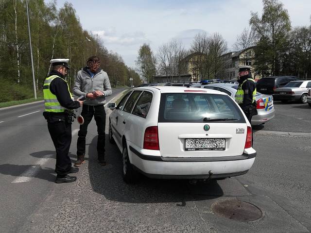 Mimořádná policejní dopravní preventivní akce na silnicích v Karlovarském kraji.