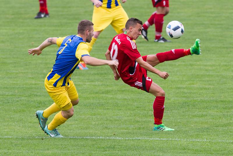 Mariánskolázeňští fotbalisté odjížděli do Plzně na hřiště Petřína s cílem urvat alespoň bodík. To se ale nepovedlo.