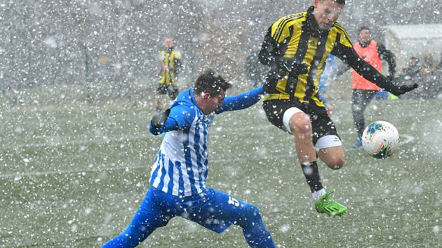 FK Ostrov - FK Olympie Březová 2:2 (2:1).