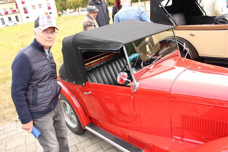 Historia Motor Club Františkovy Lázně pořádal v sobotu 1. září už 8. ročník Veteran Rallye Františkovy Lázně.