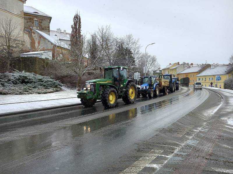 Protestní jízda zemědělců v Klatovech.