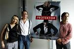 Představitelé hlavních rolí v novém českém filmu Protektor zleva Jana Plodková, Marek Daniel a autor plakátu Aleš Najbrt na setkání s novináři 6. července 2009 na Mezinárodním filmovém festivalu v Karlových Varech.