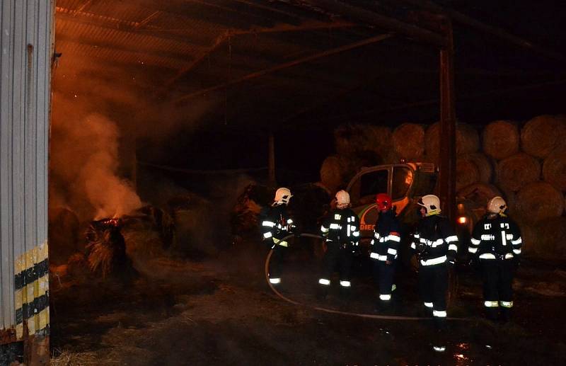 Požár seníku v Mírové způsobil škody za 1,2 milionu korun