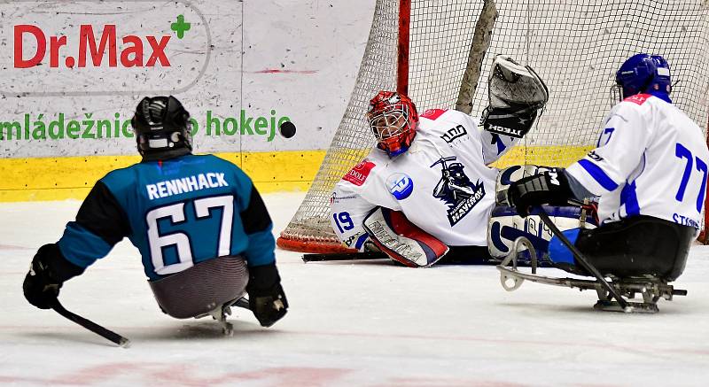 Dvě výhry během víkendu slavili v domácím prostředí para hokejisté SKV Sharks Karlovy Vary, kteří zdolali Havířov i Zlín.