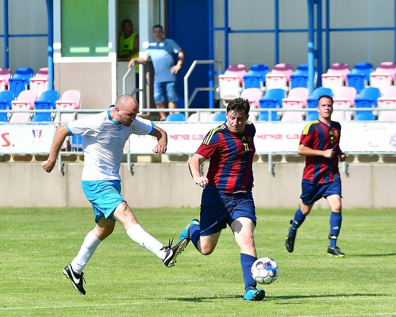 První místo si připsala na novorolském letním turnaji hroznětínská Olympie, která dosáhla v přípravě na zlatý turnajový hattrick.