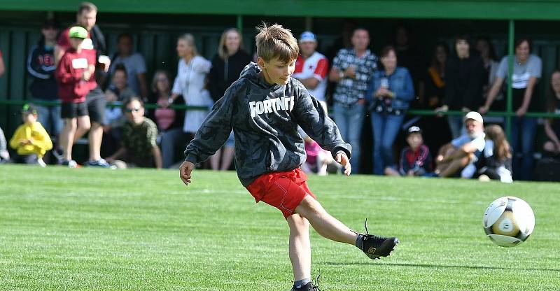 První derby pražských S, které se odehrálo v Sedleci v roce 2007, skončilo po výsledku 9:9 dělbou bodů, v tom druhém to dopadlo stejně, když se body po výsledku 6:6 dělily.