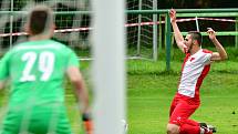 Tři body urvala v souboji s rezervou pražské Slavie fotbalová družina trenéra Mariána Geňa, která slavila výhru 2:1.