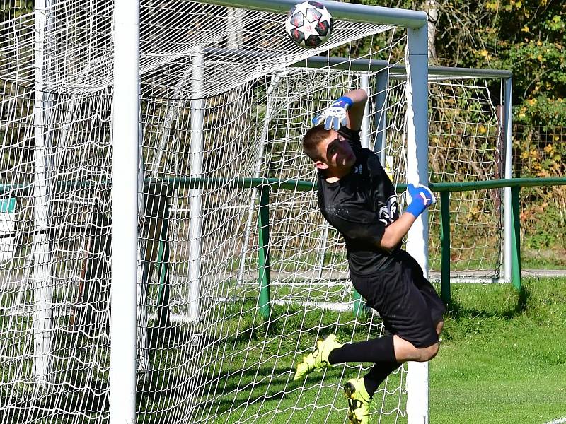 Dvory zdemolovaly Merklín, kdy slavily výhru 9:1.