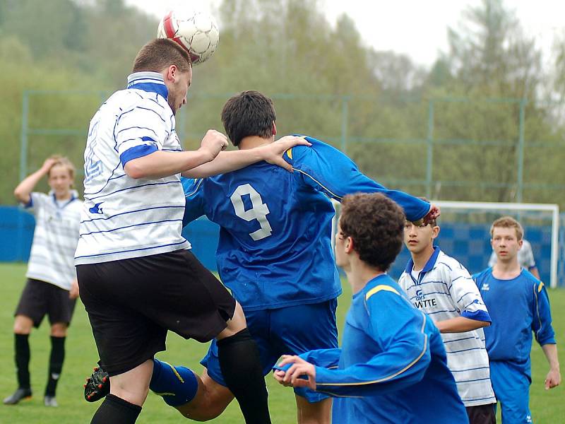 Nejdek si připsal domácí výhru 2:0 nad složeným týmem Sedlece a karlovarské Lokomotivy. 