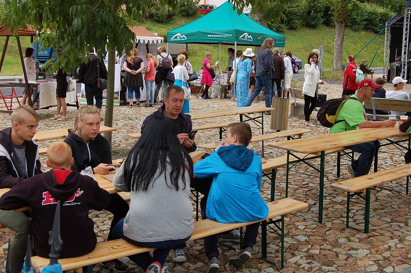 V Jáchymově se středu uskutečnily velké oslavy u příležitosti historického milníku pro všechny hornické spolky, zápisu Hornického Krušnohoří na seznam UNESCO.