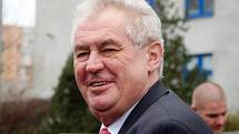 Prezident Miloš Zeman začal svou třídenní návštěvu Karlovarského kraje v Karlových Varech