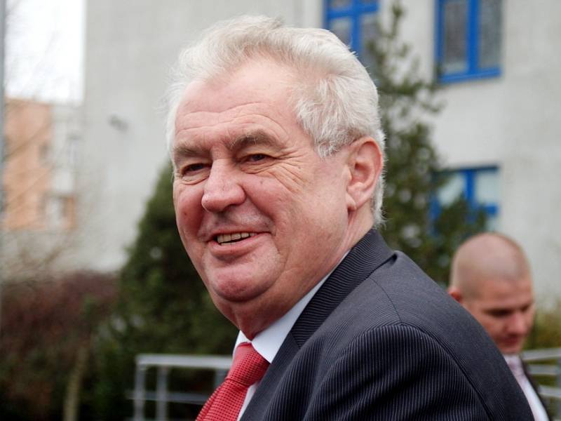 Prezident Miloš Zeman začal svou třídenní návštěvu Karlovarského kraje v Karlových Varech