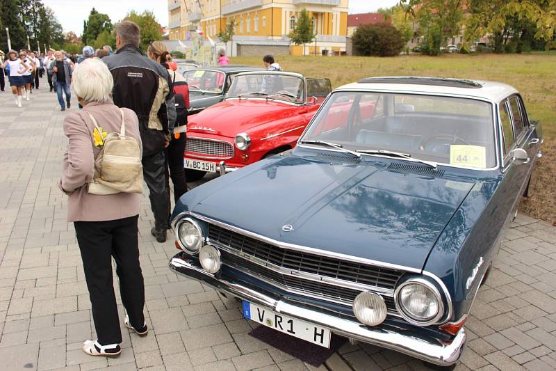 Historia Motor Club Františkovy Lázně pořádal v sobotu 1. září už 8. ročník Veteran Rallye Františkovy Lázně.