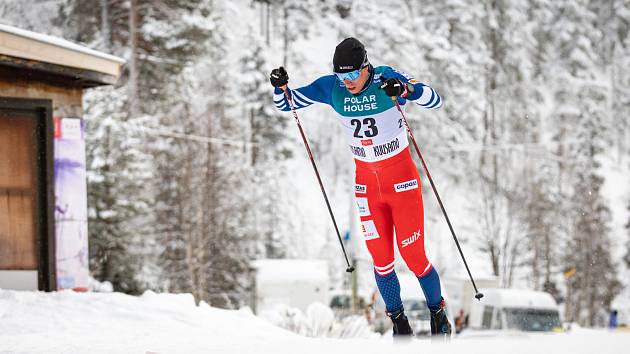 Novák bral na úvod Světového poháru ve sprintech ve finské Ruce sedmnácté místo.