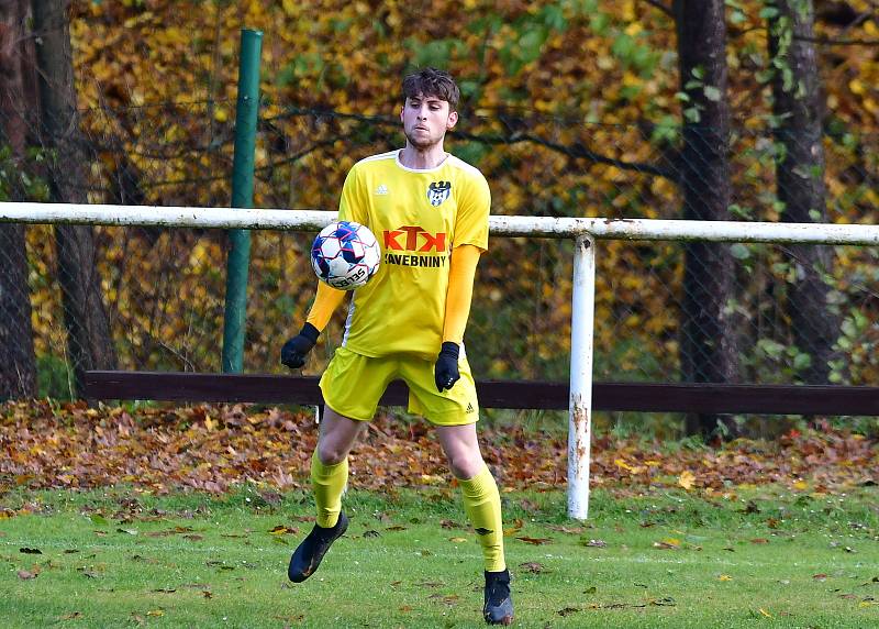 Fotbalisté Merklína si na závěr podzimní části připsali na účet porážku 0:6 s rezervou Viktorie Mariánské Lázně.