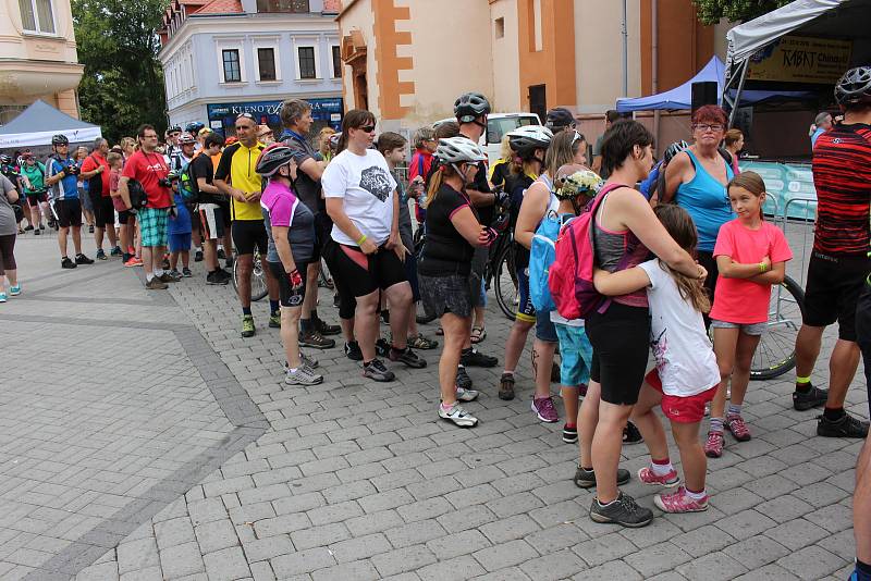 Karlovarský kraj a město Sokolov připravily pro všechny cyklisty a cykloturisty oslavu oblíbené cyklostezky podél řeky Ohře.