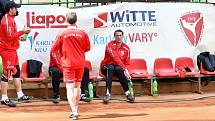 Po více než dvouměsíční „koronavirové“ pauze se karlovarský nohejbal opět hlásí o slovo. Do nové soutěžní sezony vstupují jak ligové týmy SK Liapor Witte, tak oddíly hrající v regionálních soutěžích.