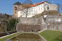 Státní hrad a zámek v Bečově nad Teplou je jednou z památek, která se zapojí do soutěže 10 let Karlovarského kraje.