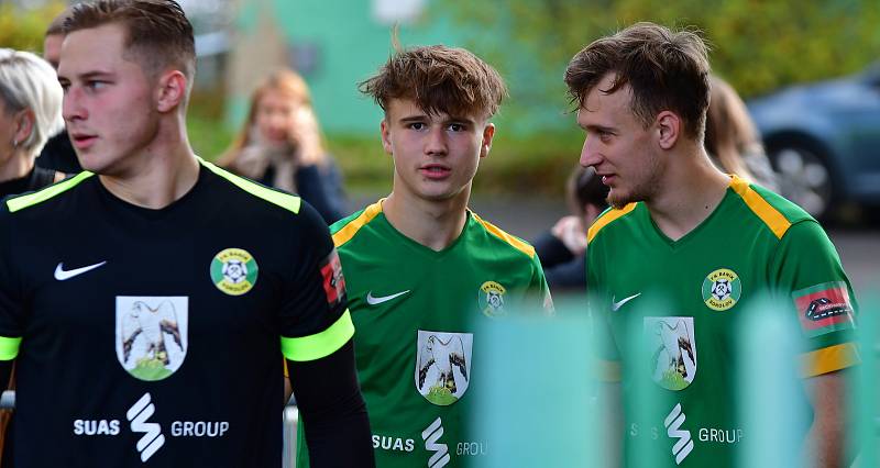 Fotbalisté Sokolova museli skousnout porážku 0:1 od Domažlic, kterou Chodům zařídil parádní trefou Jan zajíček.