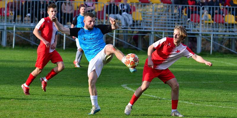 Hroznětín uhrál doma dělbu bodů s béčkem Slavie.