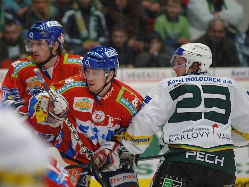 Hokej, 42. kolo extraligy: Karlovy Vary – Pardubice.