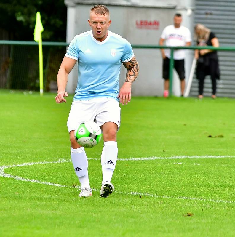 Dvory zvládly domácí premiéru, porazily Kynšperk 4:0.