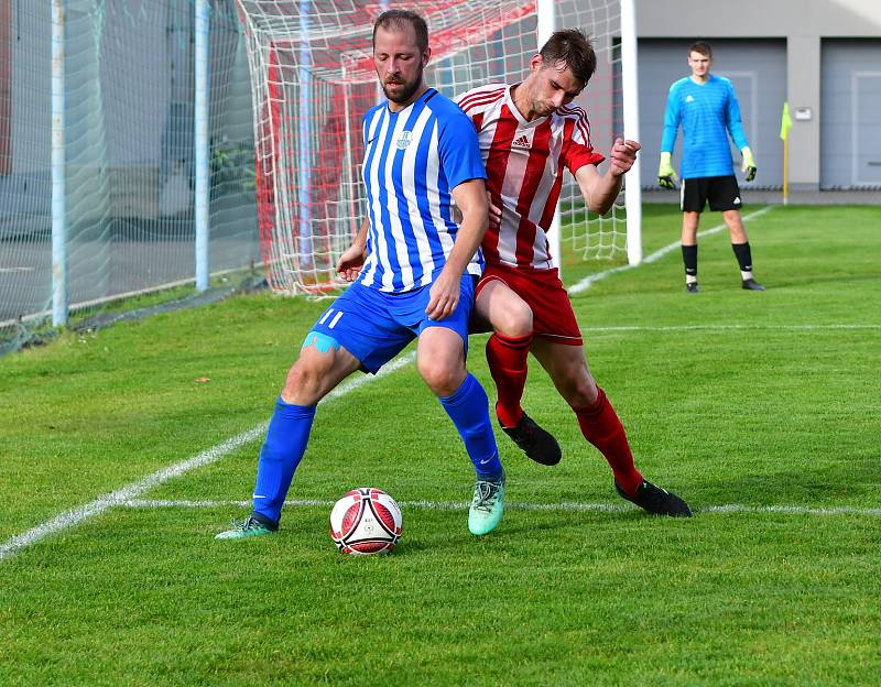 Ostrov si došel v Chodově pro výhru 5:1.