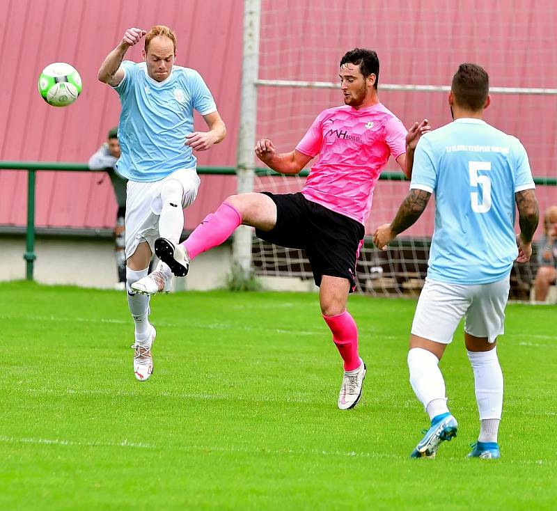 Dvory zvládly domácí premiéru, porazily Kynšperk 4:0.