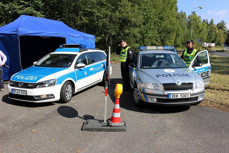 Policejní akce zaměřená proti nelegální migraci na hraničních přechodech na Chebsku.