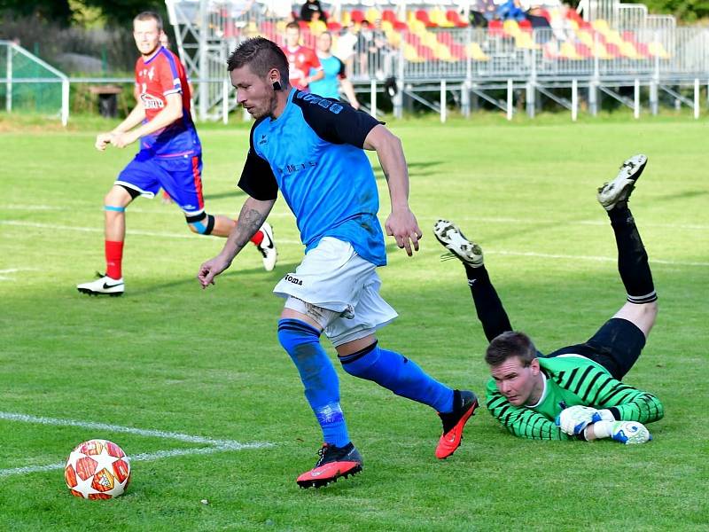 Hroznětín poprvé doma bodově ztrácel, remizoval s Novou Rolí 3:3.