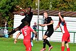 Karlovarská Slavia na dvorském stadionu porazila v derby rezervu pražské Slavie 3:1.