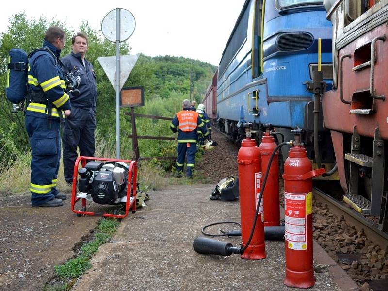 Požár vlaku u Královského Poříčí.