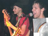 Loňským vítězem Karlovarské rockové mapy, která podporuje amatérské kapely, se stala sokolovská skupina Friday.