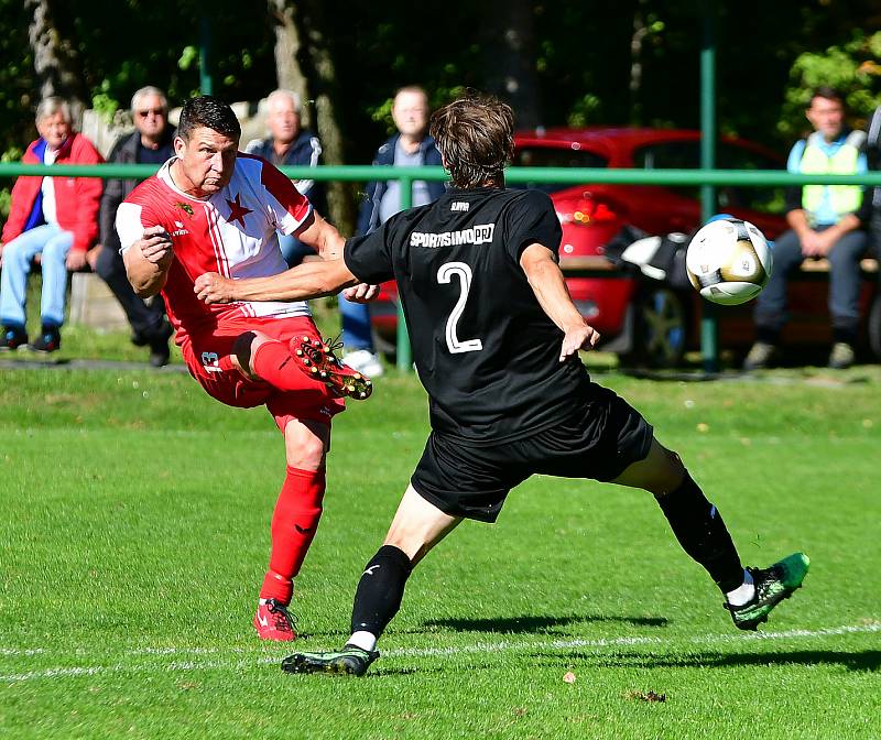 Karlovarská Slavia V šesti odehraných duelech před pozastavením soutěže totiž dosáhla na jedenáct bodů, za což byla odměněna devátou příčkou, která ji nakonec zůstala.